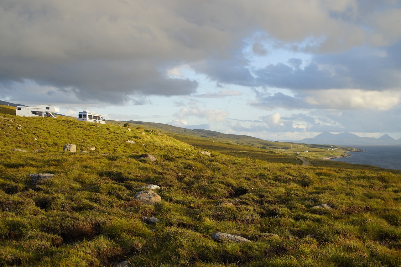 découvrez les régulations du camping sauvage en 2025 : règles, conseils et bonnes pratiques pour profiter en toute légalité et sécurité de la nature.
