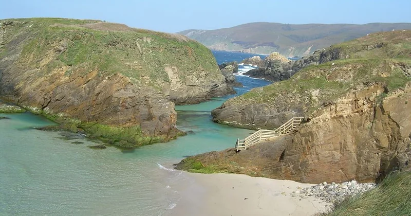 Les plus belles criques et plages : celles qui se méritent