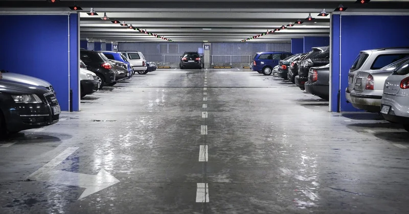 Comment venir à l'île de Mainau en voiture et se garer ?