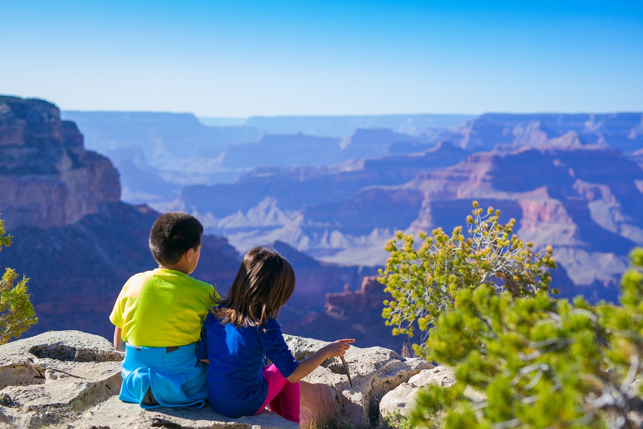 partez à la découverte d'aventures inoubliables en famille ! idées de voyages, activités et conseils pour partager des moments uniques et renforcer les liens au fil de nouvelles expériences ensemble.
